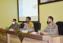 Kapolres Tulang Bawang AKBP Andy Siswantoro, SIK mendampingi tim dari Bid Propam Polda Lampung yang melakukan PPL terhadap 57 personel Polres Tulang Bawang