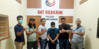 Pelaku tipu gelap berinisial JG (40), warga Kabanjahe yang diringkus Tekab 308 Polres Tulang Bawang di Pasar Induk Modern Purwakarta