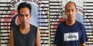 Dua orang pelaku peredaran gelap narkoba jenis sabu berinisial IS (32) dan IL (31), yang diringkus Polisi