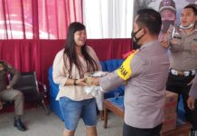 Pemberian surprise untuk Pos Pam Operasi Lilin Krakatau-2020 Polres Tulang Bawang